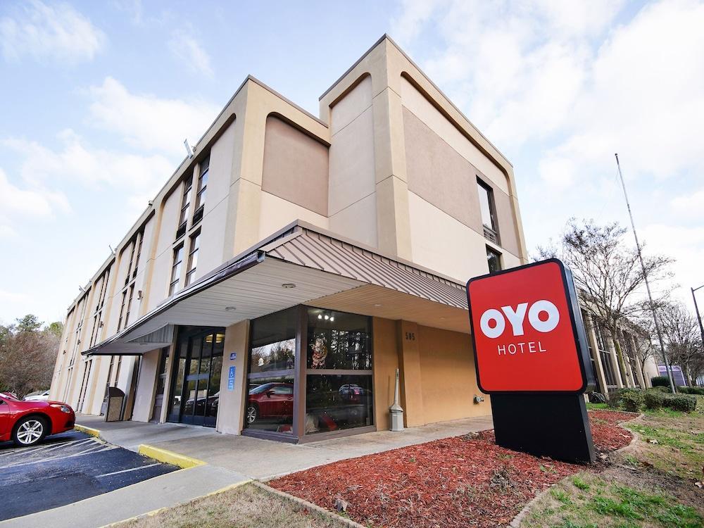 Baymont By Wyndham Williamsburg Hotel Екстериор снимка