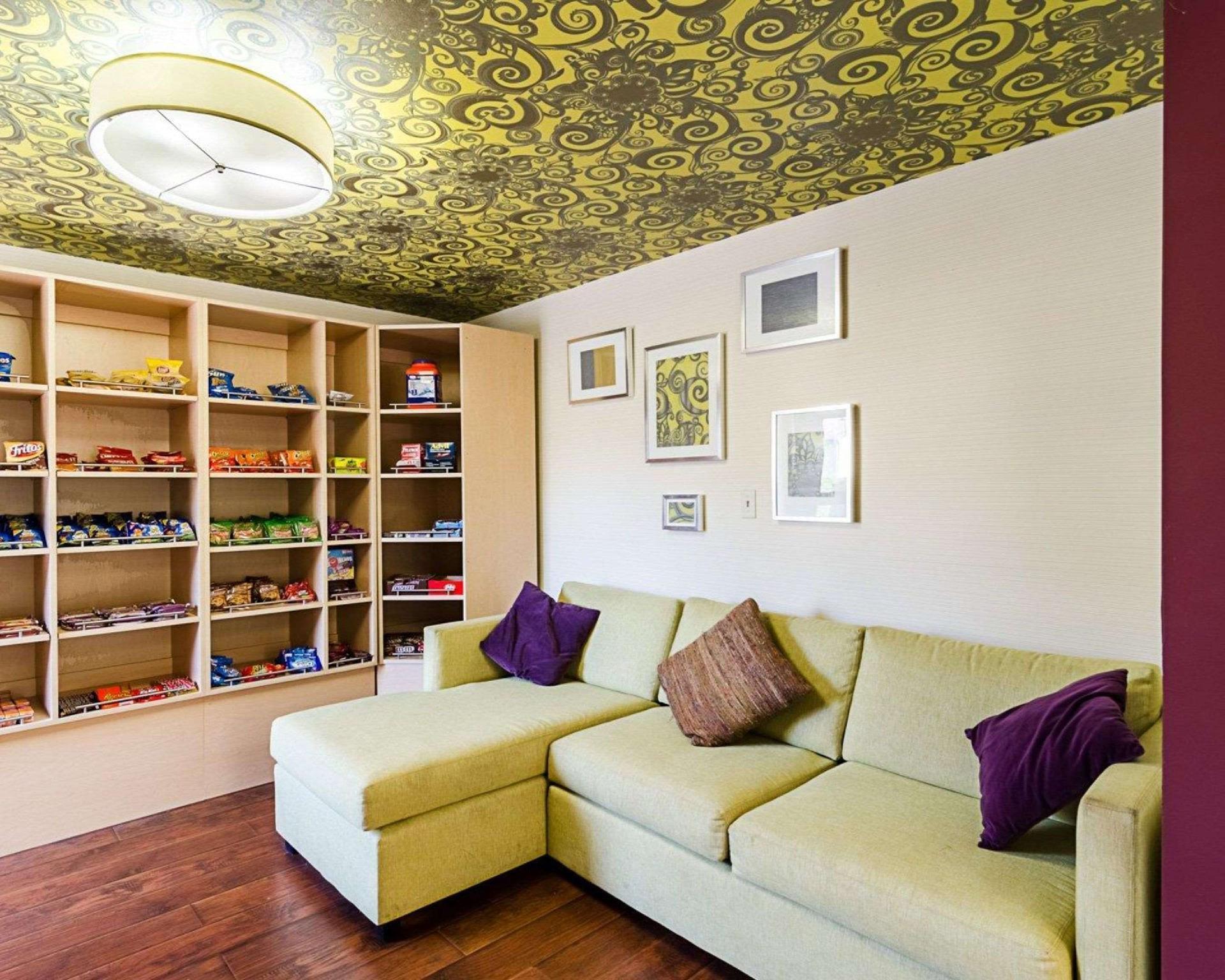 Baymont By Wyndham Williamsburg Hotel Екстериор снимка