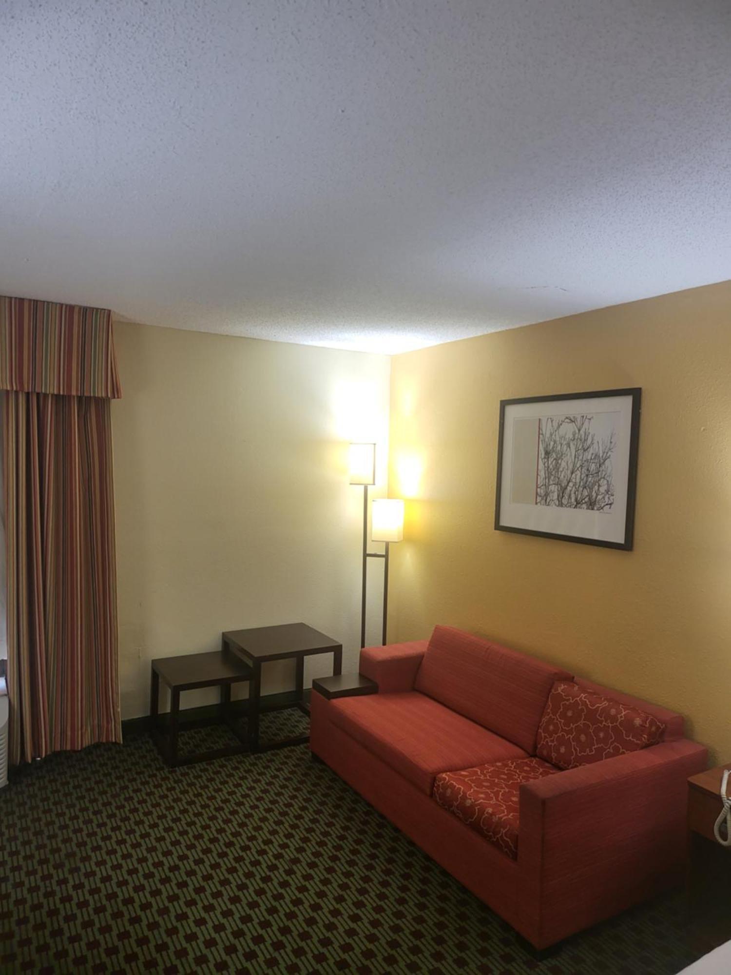 Baymont By Wyndham Williamsburg Hotel Екстериор снимка