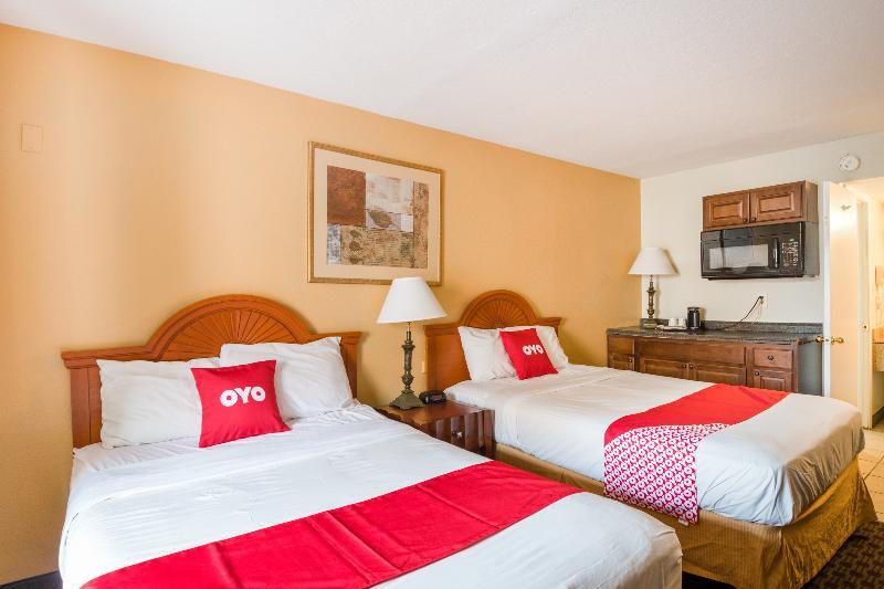 Baymont By Wyndham Williamsburg Hotel Екстериор снимка